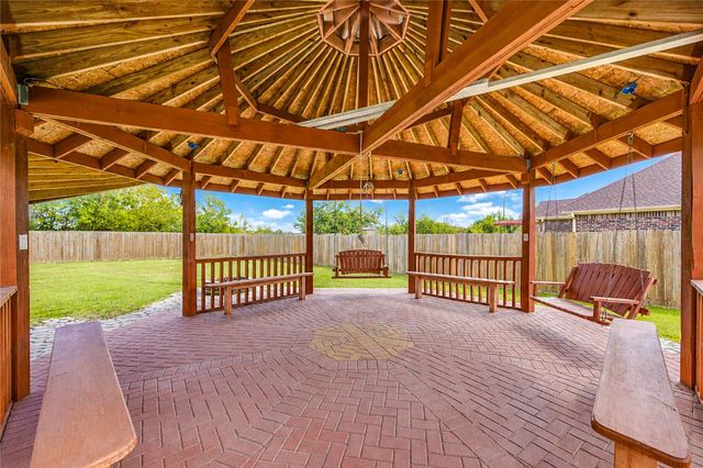 8645 Rinn Street, Houston, TX 77078