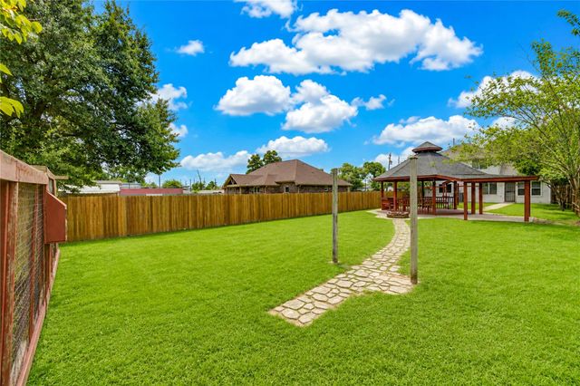 8645 Rinn Street, Houston, TX 77078