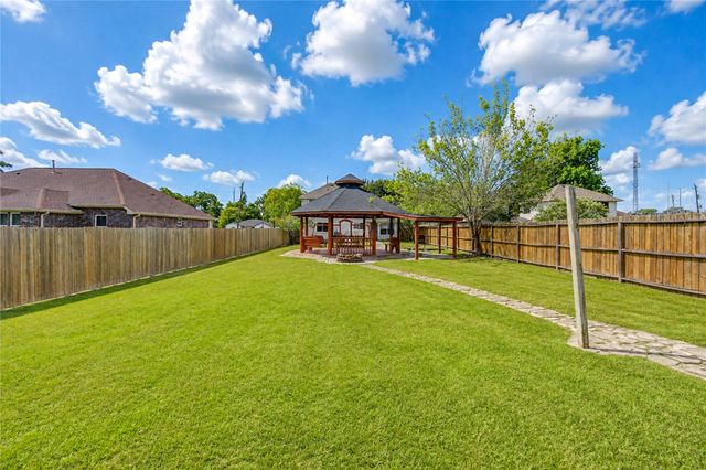 8645 Rinn Street, Houston, TX 77078