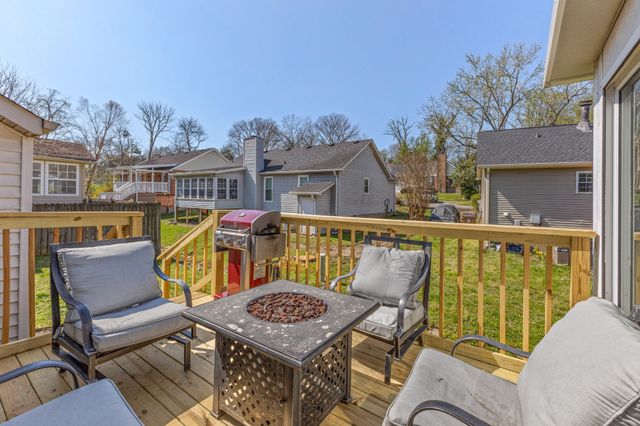 105 Heathcote Ct, Goodlettsville, TN 37072