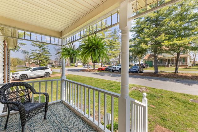 105 Heathcote Ct, Goodlettsville, TN 37072