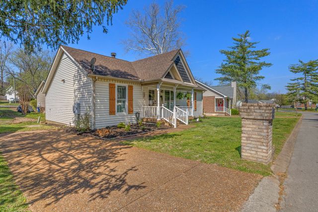 105 Heathcote Ct, Goodlettsville, TN 37072