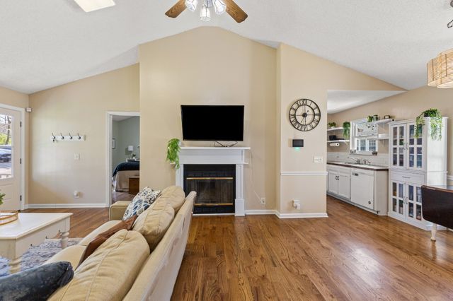 105 Heathcote Ct, Goodlettsville, TN 37072