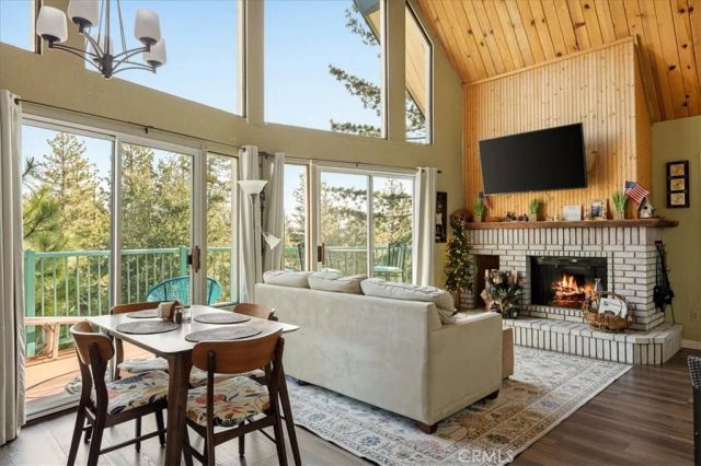 26261 Spyglass, Lake Arrowhead, CA 92352