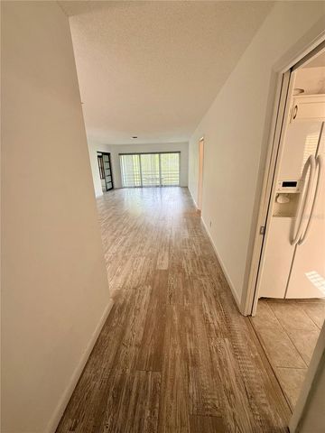 7880 PALM AIRE LANE 203, Sarasota, FL 34243