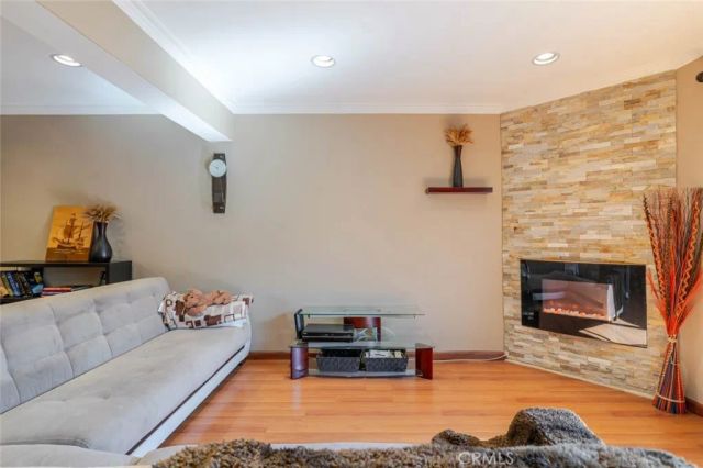 6232 Morse Avenue, North Hollywood, CA 91606