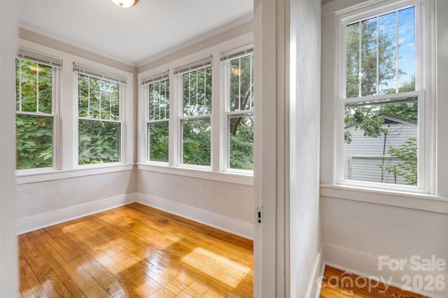 181 Courtland Place, Asheville, NC 28801