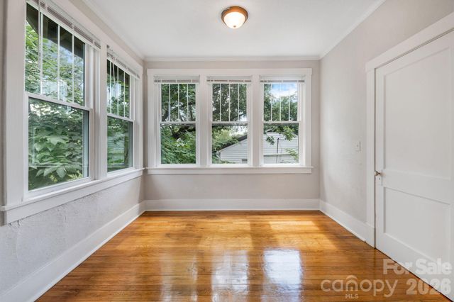 181 Courtland Place, Asheville, NC 28801