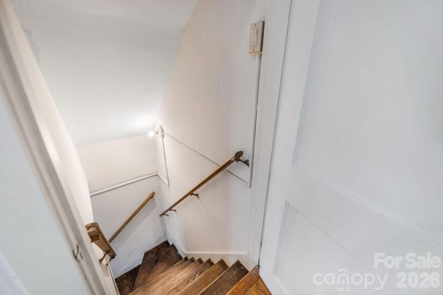 181 Courtland Place, Asheville, NC 28801