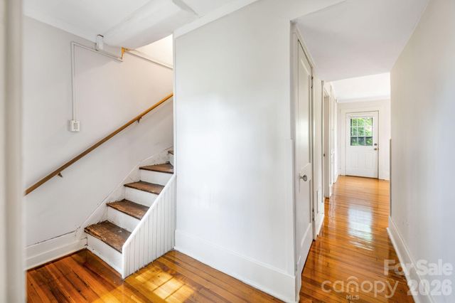 181 Courtland Place, Asheville, NC 28801