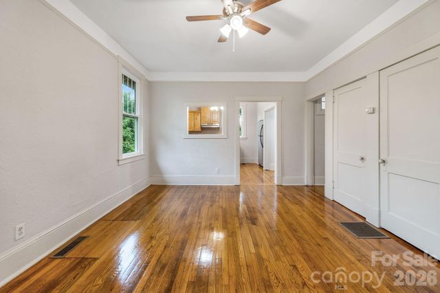 181 Courtland Place, Asheville, NC 28801