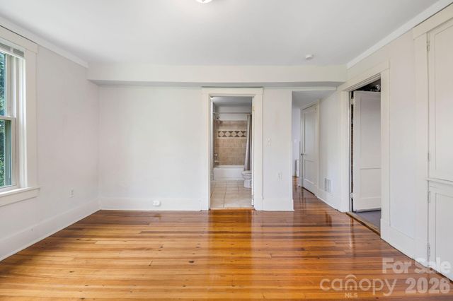 181 Courtland Place, Asheville, NC 28801