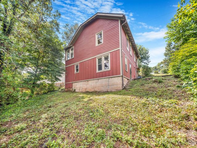 181 Courtland Place, Asheville, NC 28801