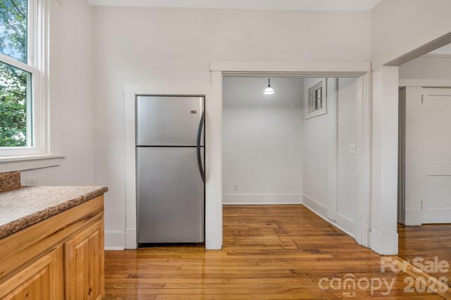 181 Courtland Place, Asheville, NC 28801