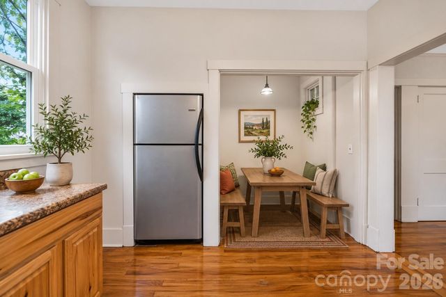 181 Courtland Place, Asheville, NC 28801