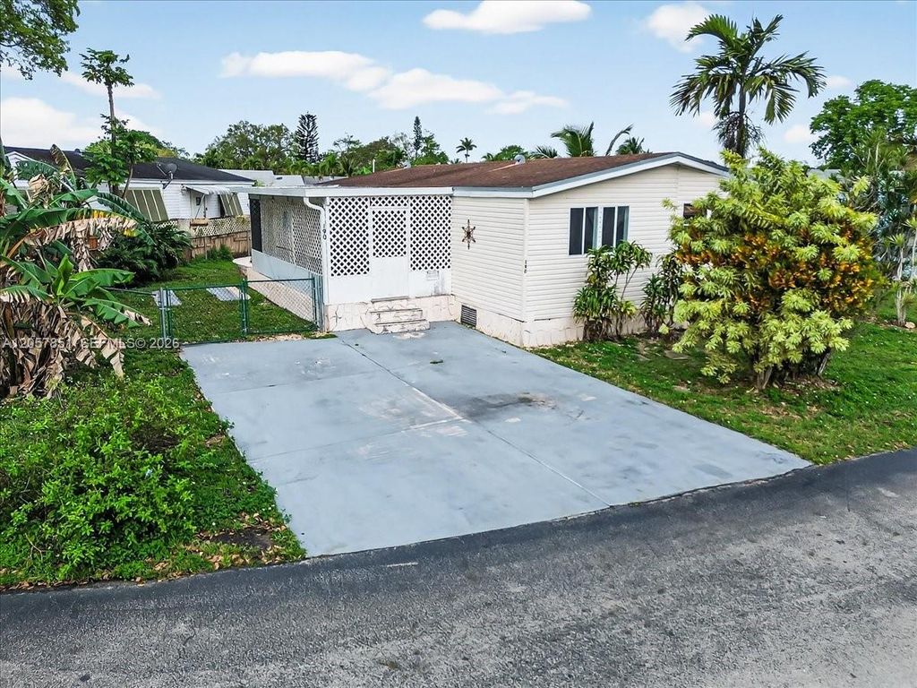 35250 SW 177th Court 190, Homestead, FL 33034