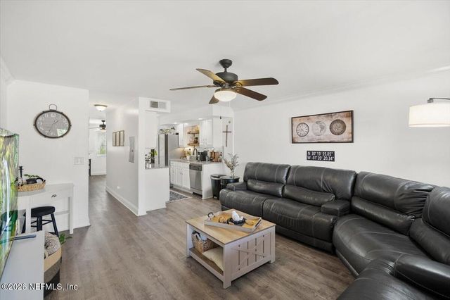 5375 ORTEGA FARMS Boulevard 1106, Jacksonville, FL 32210