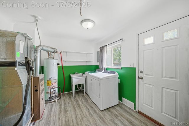 14845 Shirley Avenue, Warren, MI 48089