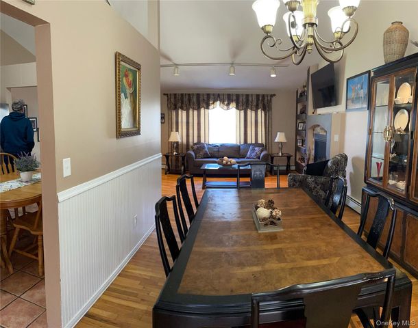 101 Whitetail Run, Chester, NY 10918