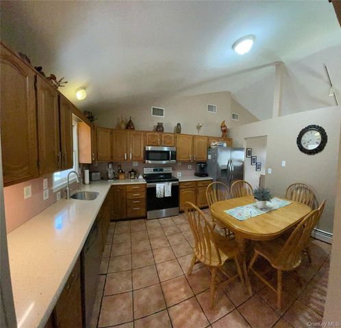 101 Whitetail Run, Chester, NY 10918