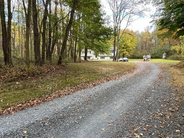 101 Whitetail Run, Chester, NY 10918