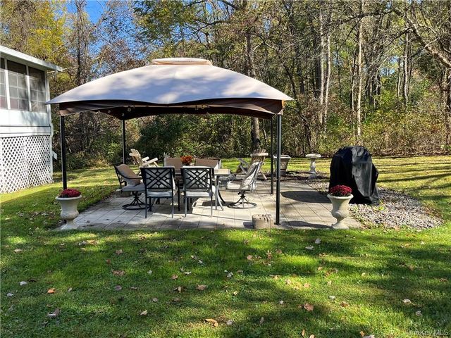 101 Whitetail Run, Chester, NY 10918