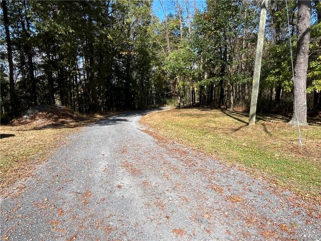 101 Whitetail Run, Chester, NY 10918