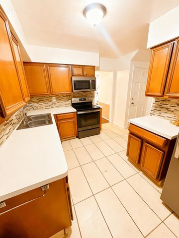 2020 Stoney Brook Court, Flint, MI 48507