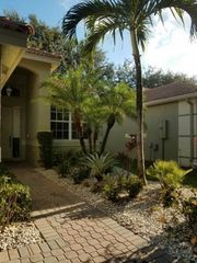 6037 Rossmoor Lakes Court, Boynton Beach, FL 33437