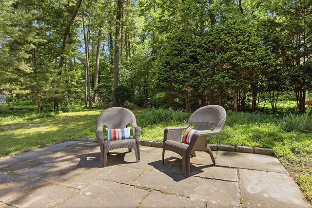 9 Deacon Hunt Drive, Acton, MA 01720