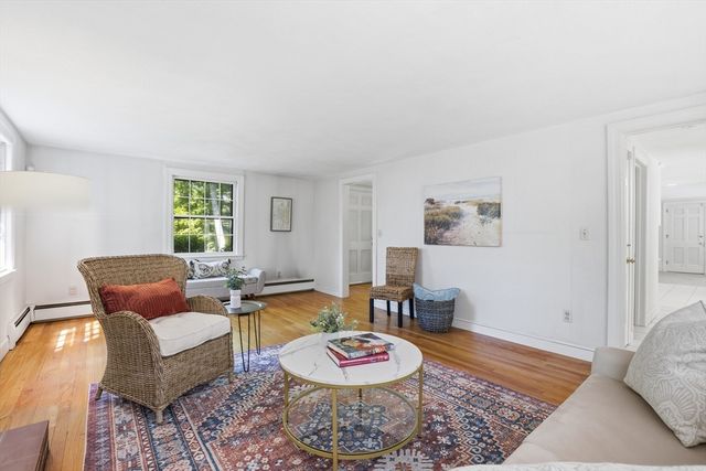 9 Deacon Hunt Drive, Acton, MA 01720