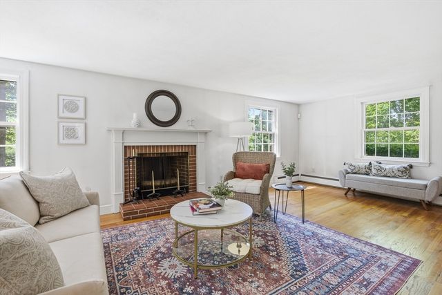 9 Deacon Hunt Drive, Acton, MA 01720
