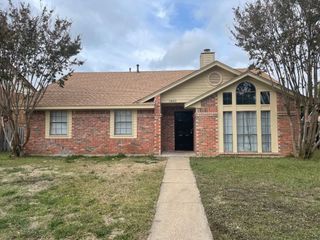 11803 Avery Lane, Balch Springs, TX 75180