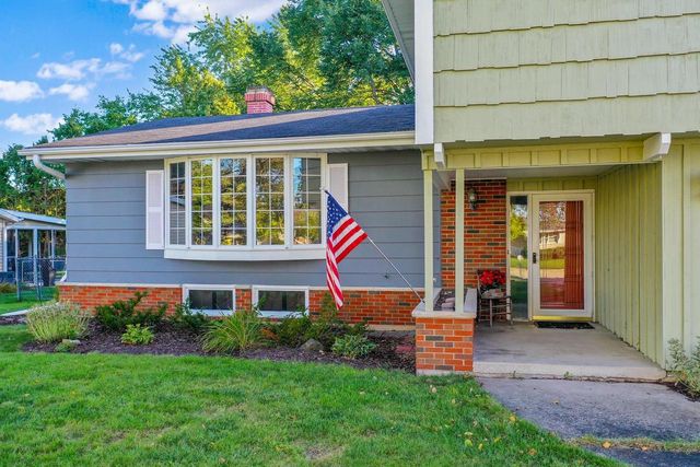 336 BROOKRIDGE STREET, Green Bay, WI 54301