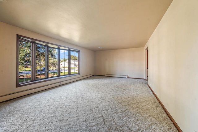 336 BROOKRIDGE STREET, Green Bay, WI 54301