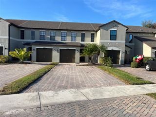 5038 NW Coventry Cir, Port St Lucie, FL 34986