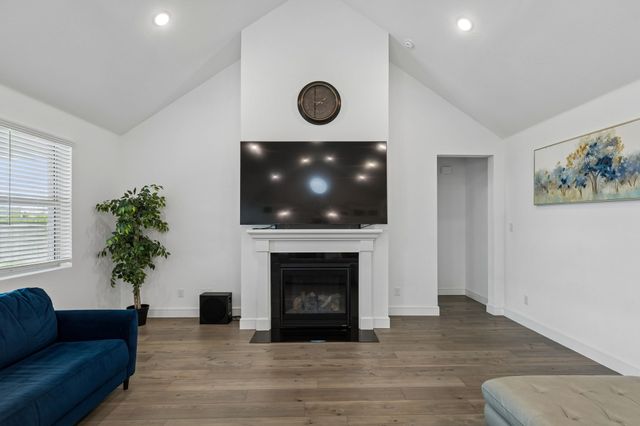 818 Emerald Heights, Lavon, TX 75166