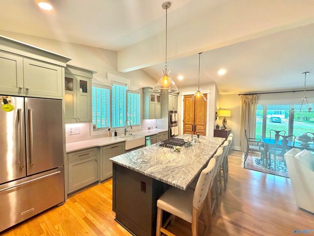 2105 Woodland Street, Decatur, AL 35601
