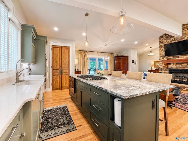 2105 Woodland Street, Decatur, AL 35601