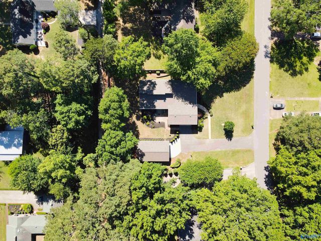 2105 Woodland Street, Decatur, AL 35601