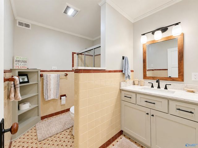 2105 Woodland Street, Decatur, AL 35601