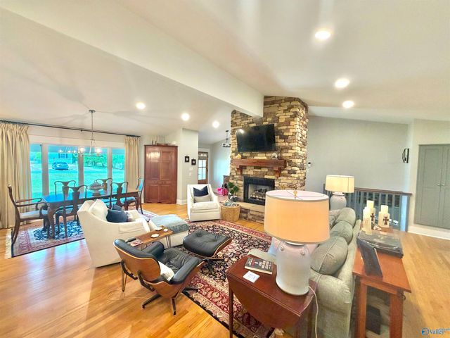 2105 Woodland Street, Decatur, AL 35601