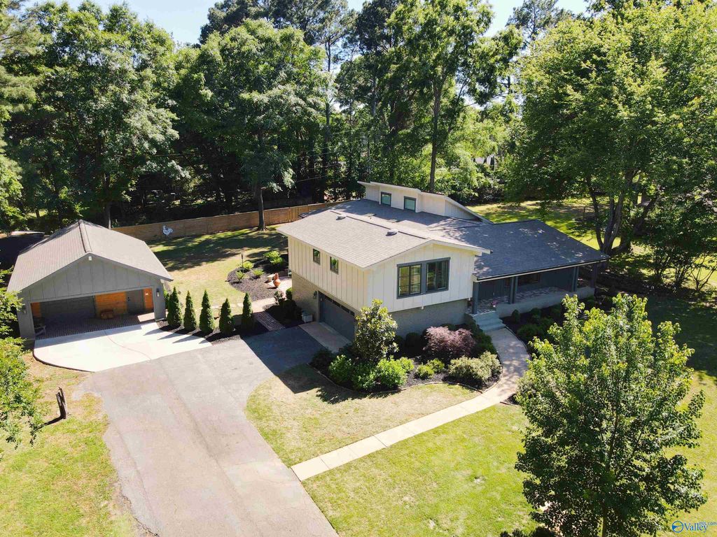 2105 Woodland Street, Decatur, AL 35601