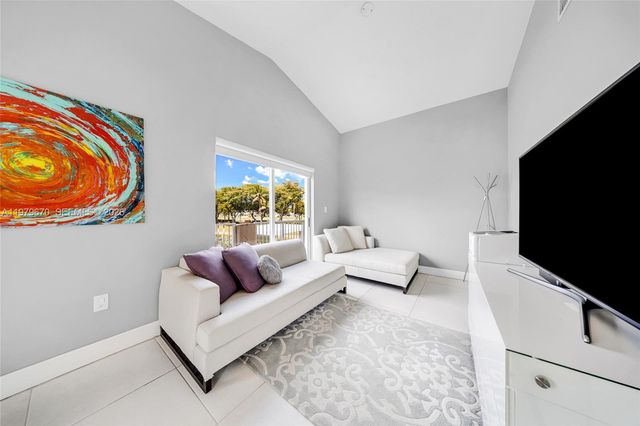 10917 NW 59th St, Doral, FL 33178