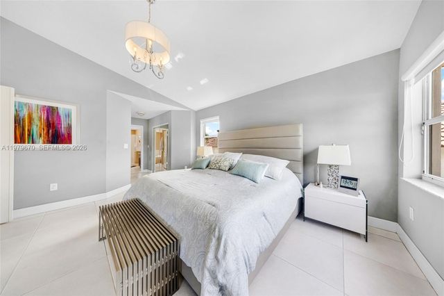 10917 NW 59th St, Doral, FL 33178