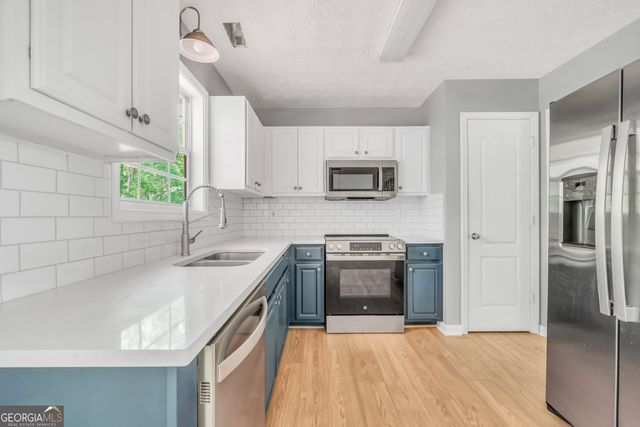 1022 Miss Amber Way, Locust Grove, GA 30248