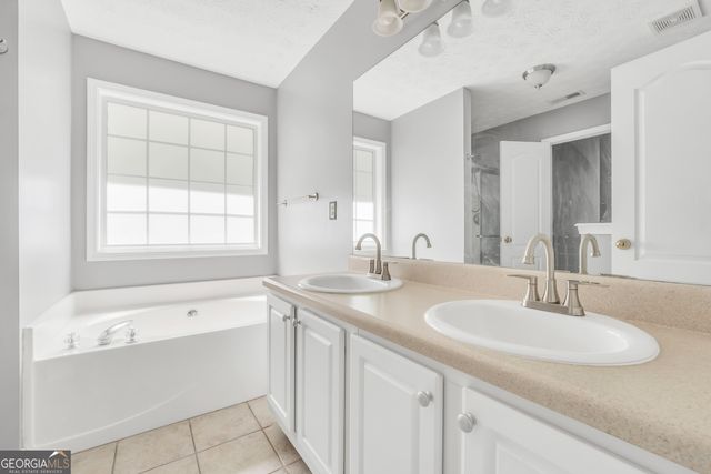 1022 Miss Amber Way, Locust Grove, GA 30248