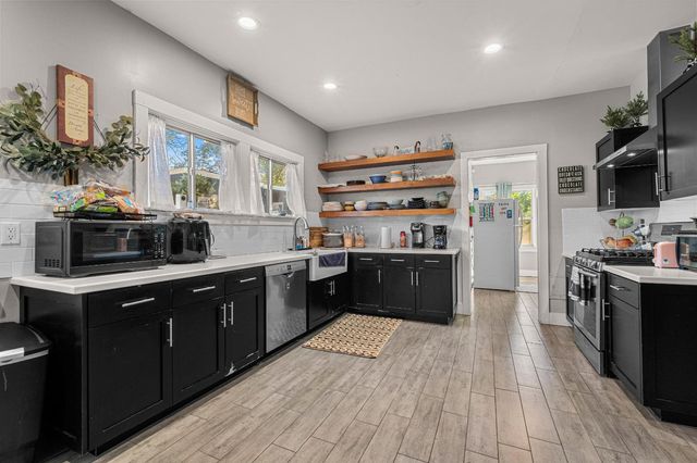 320 Taylor Rd, Newcastle, CA 95658