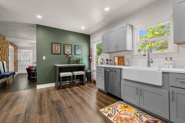 320 Taylor Rd, Newcastle, CA 95658