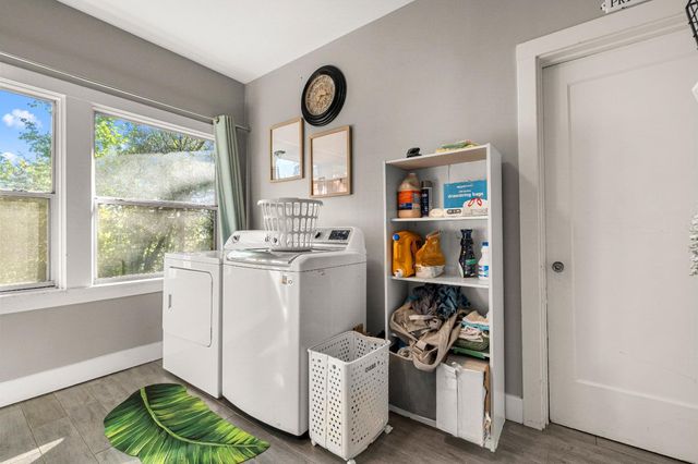 320 Taylor Rd, Newcastle, CA 95658